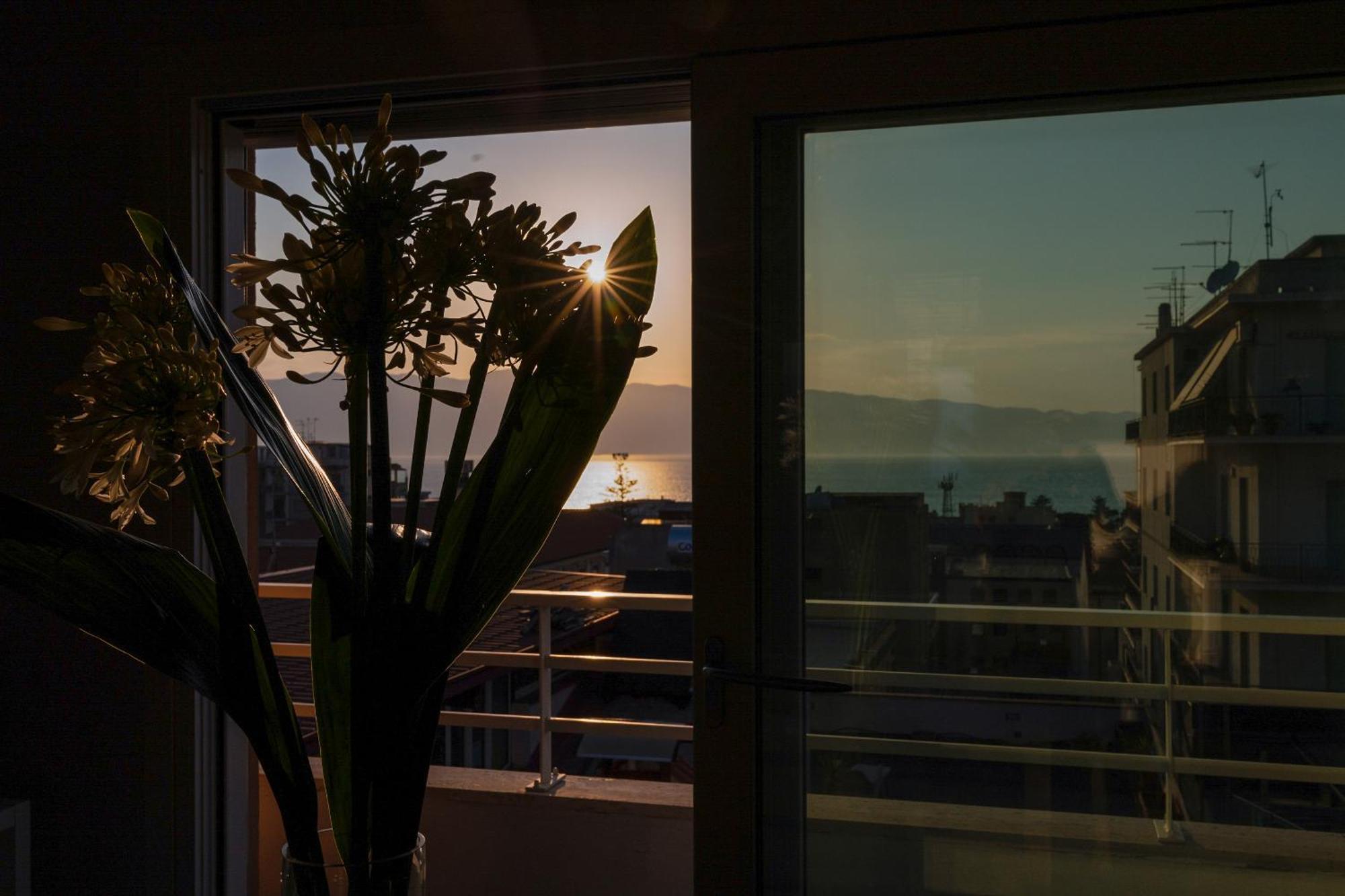 B&B Pellicano Guest House Reggio di Calabria Bagian luar foto